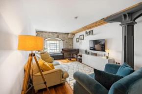 Luxury 2 bed Apartment in historic Royal William Yard